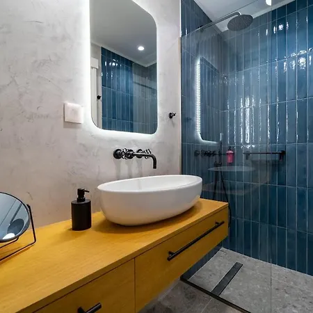 Iaspis Luxury With Jacuzzi * Bendevís