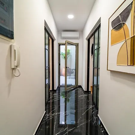 Iaspis Luxury With Jacuzzi Apartamento *